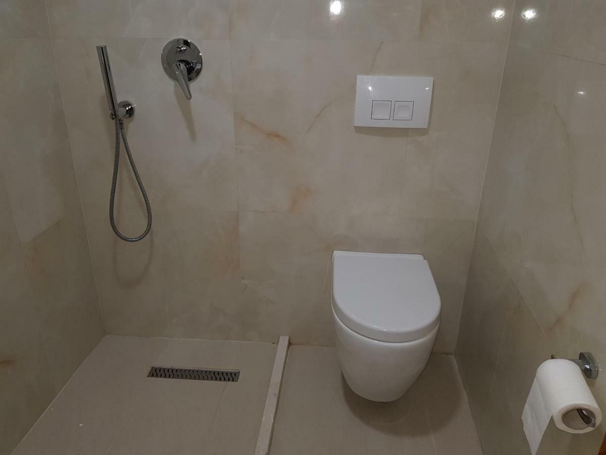 Hotel Verzaci Rinas Habitación foto