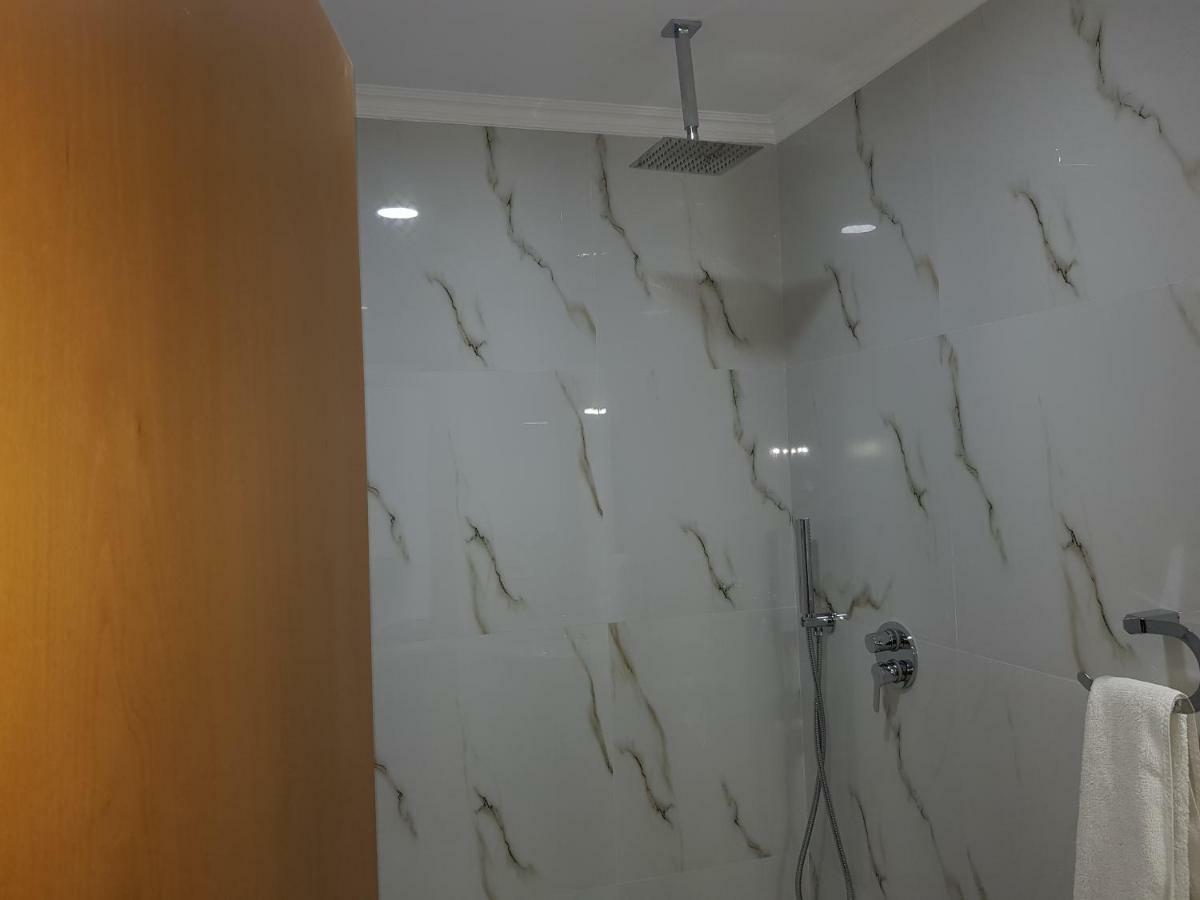 Hotel Verzaci Rinas Habitación foto